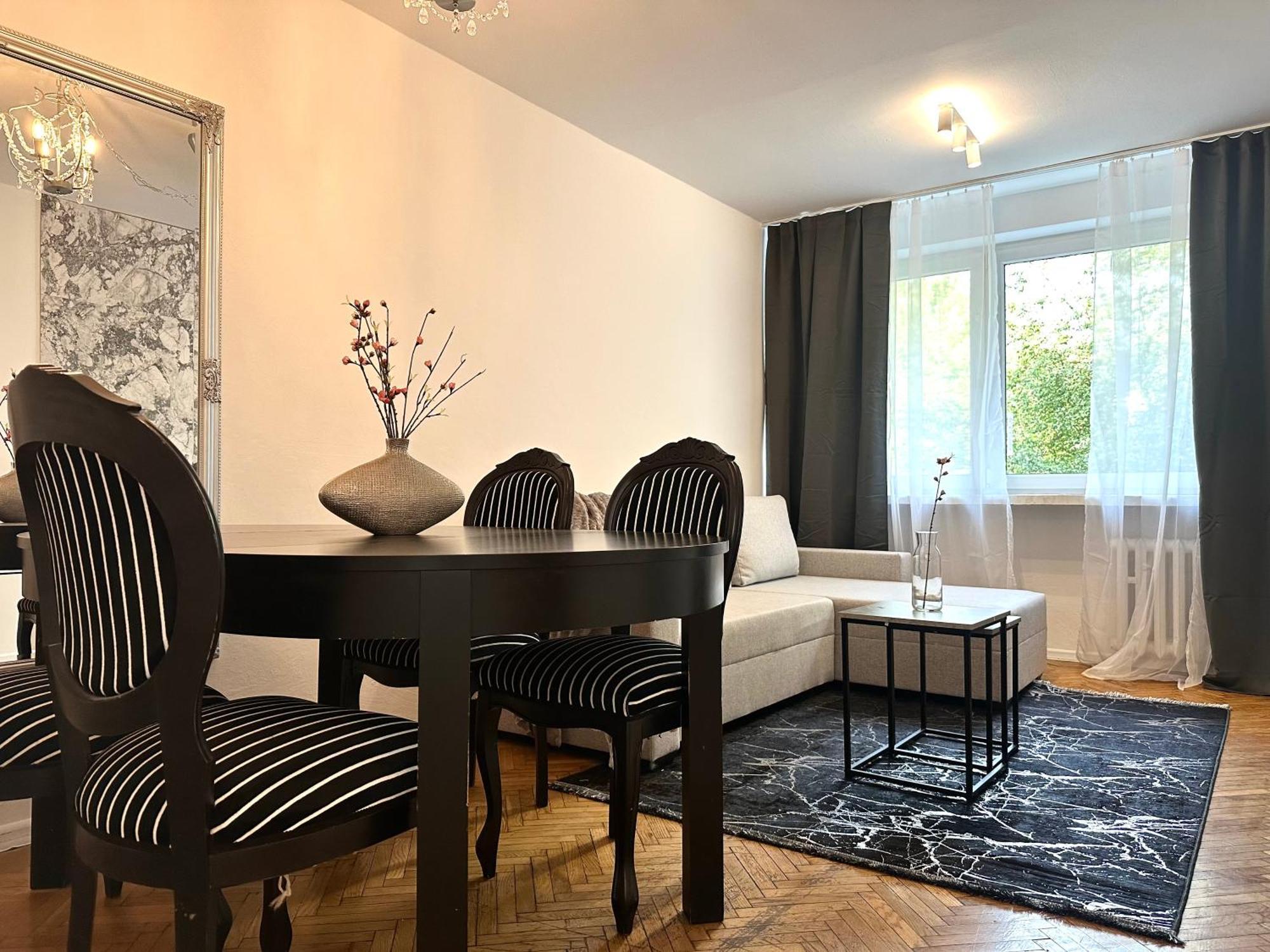 Wita Stwosza Apartment - Self Check-In 20H ヴロツワフ エクステリア 写真